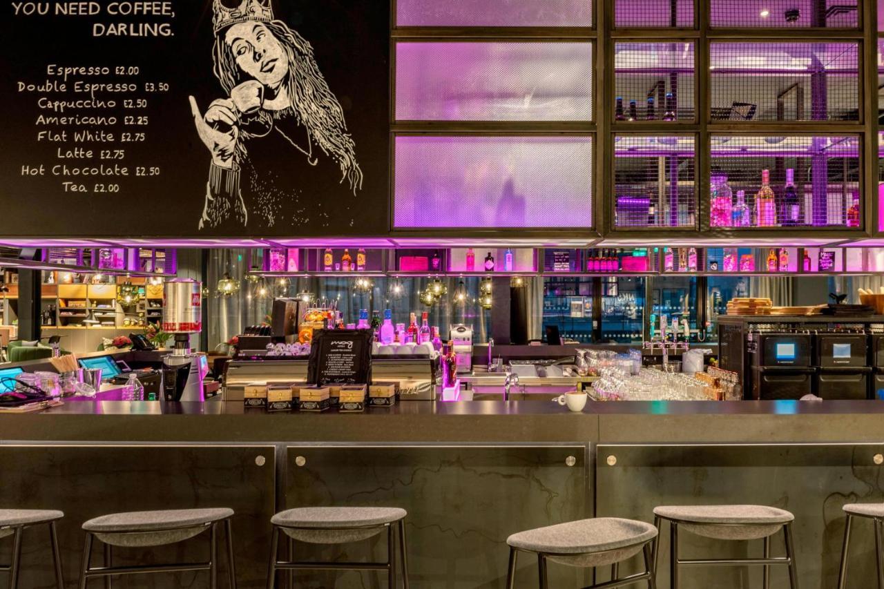 Moxy London Heathrow Airport Hotell Hounslow Eksteriør bilde